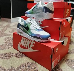 TENIS NIKE